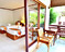 accom_poolside01